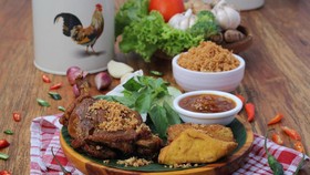 Kisah Inspiratif Ayam Penyet Ria, Usaha Sederhana Sukses Go Global