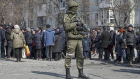Ukraina: Konvoi Evakuasi ke Mariupol Diusir Pasukan Rusia