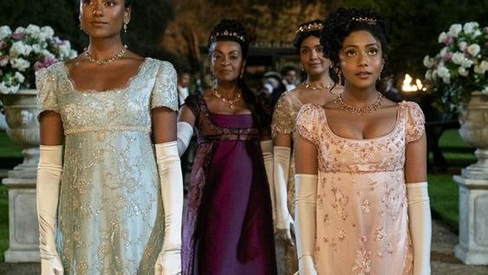 Sudah Tayang, Catat Fashion Item yang Akan Jadi Tren dari Bridgerton Season 2