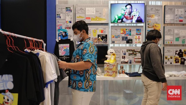 FOTO: Berburu Sepatu di Jakarta Sneaker Day 2022