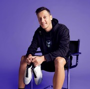 Bangga, Koleksi Kolaborasi Mesut Ozil dengan Concave Ternyata Buatan Indonesia