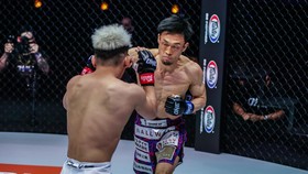Senzo Ikeda 'Kamehameha' Ryuto Sawada di Laga Pembuka ONE X