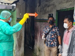 Seorang Kakek Positif COVID-19 di Blitar Ditemukan Meninggal di Rumahnya