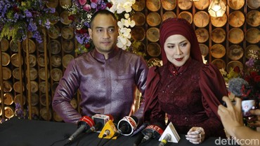 img-title Ngebet Punya Anak dari Venna Melinda, Ferry Irawan: Sel Telurnya Masih Bagus