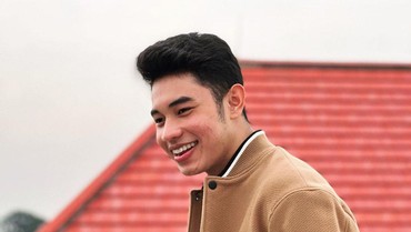 img-title Fiki Naki Heran Kerap Dijodohkan dengan Wanita Bule Teman Ngobrol