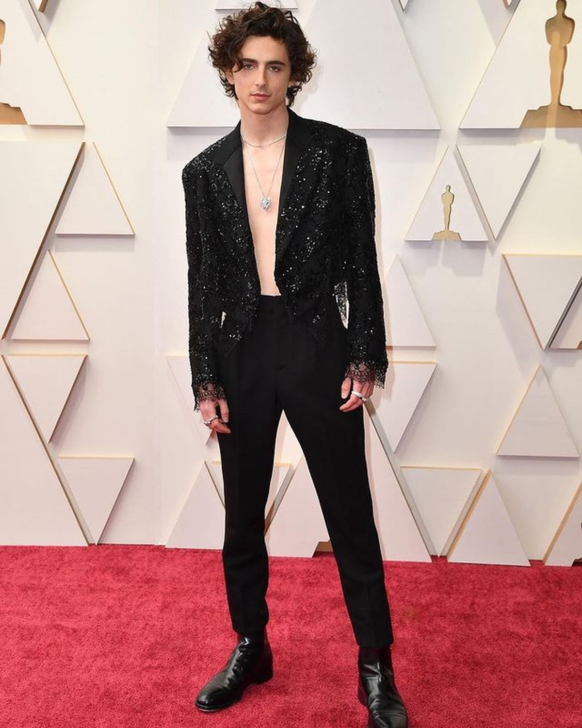 Penampilan Artis Pria di Oscar 2022