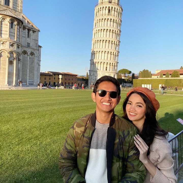 <p>Tampaknya, momen manis tersebut tak cukup. Setelah dari Bali, Belva dan Sabrina melanjutkan honeymoon di Italia. (Instagram @belvadevara)<br /><br /><br /></p>