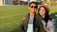 <p>Tampaknya, momen manis tersebut tak cukup. Setelah dari Bali, Belva dan Sabrina melanjutkan honeymoon di Italia. (Instagram @belvadevara)<br /><br /><br /></p>