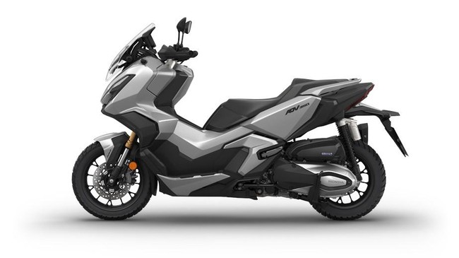 Honda ADV350, versi petualang Forza 350 sudah muncul di Thailand dan kemungkinan bakal mendarat di Indonesia.