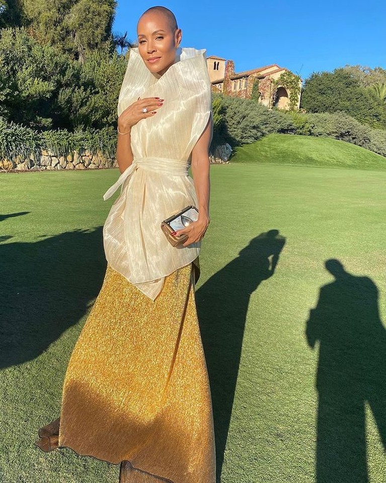 Jada Pinkett Smith Penampilan Jada Pinkett Smith dengan rambut botak.