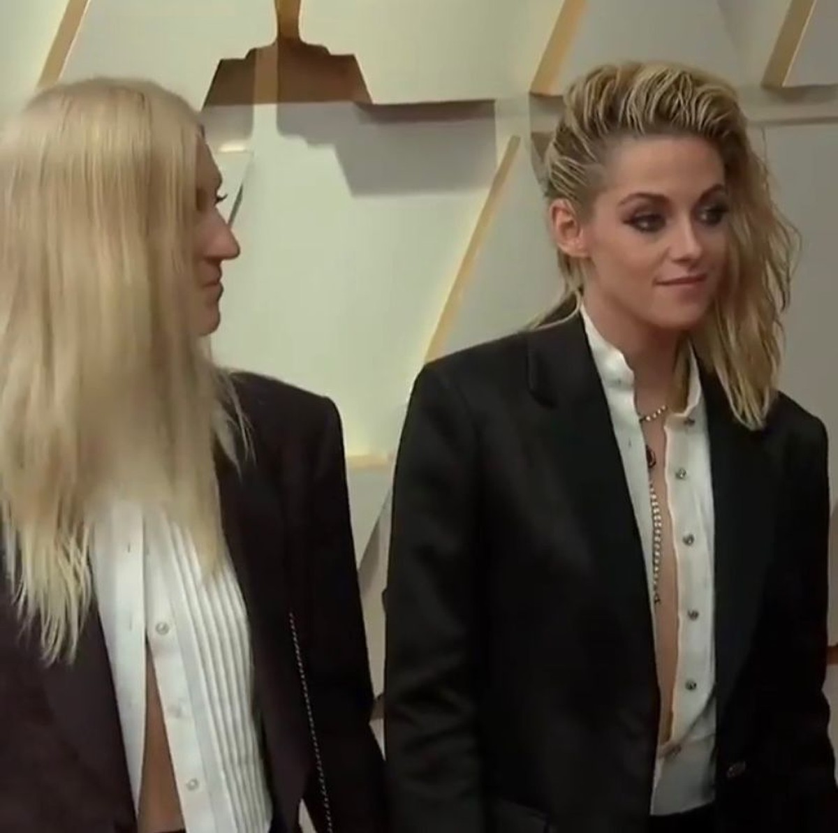 Kristen Stewart dan tunangan sesama jenis