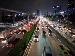 Volume Kendaraan Meningkat, Tol Dalam Kota hingga Tol JORR Macet