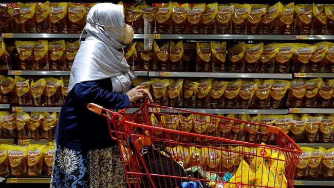 Pemerintah akan melarang ekspor RBD palm olein demi mengatasi kenaikan harga minyak goreng yang terjadi belakangan ini mulai Kamis (28/4). Apa RBD palm oil.