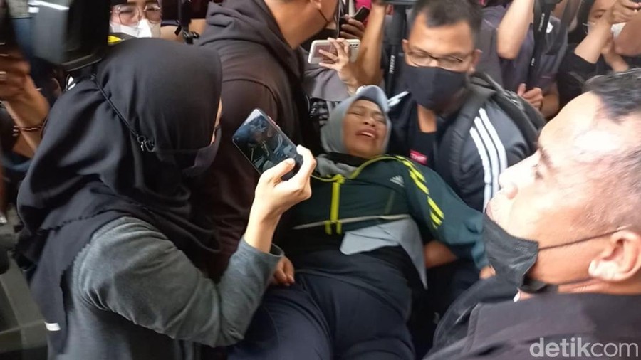 Korban Olivia Nathania pingsan dan teriak