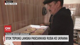 VIDEO: Stok Tepung Langka Pasca Invasi Rusia ke Ukraina