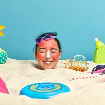 img-title Baru! Hybrid Sunscreen, Tabir Surya yang Tak Hanya Melindungi tapi Juga Mempercantik Kulit Dalam Sekejap!