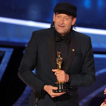 Troy Kotsur Aktor Tunarungu yang Raih Piala Oscar 2022