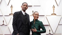Istri Dihina, Will Smith Ngamuk Pukul Chris Rock di Panggung Oscar