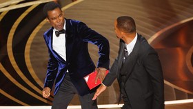Chris Rock Blak-blakan soal Gamparan Will Smith Saat Standup