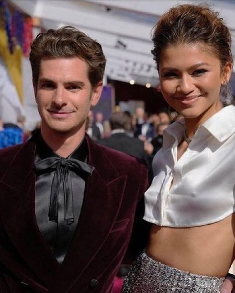 Zendaya dan Andrew Garfield di Oscar 2022