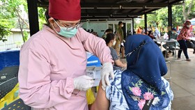 Jadi Syarat Mudik, Peminat Vaksin Booster di Surabaya Naik