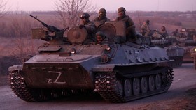 FOTO: Penampakan Pasukan Pro-Rusia Duduki Kota Mariupol Ukraina