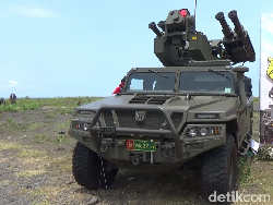 Snapshot: Rudal Arhanud TNI AD Hancurkan Pesawat Musuh di Lumajang