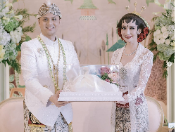Isi Seserahan Pernikahan Apa Saja? Ini 13 Daftarnya yang Perlu Dicatat