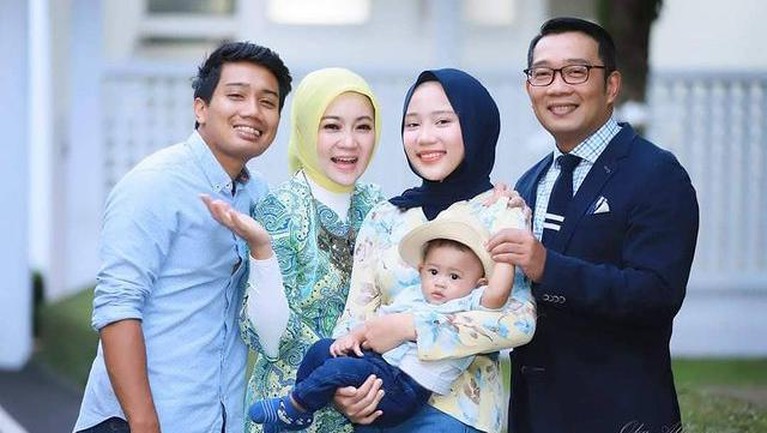 Camillia Zara Camillia Zara