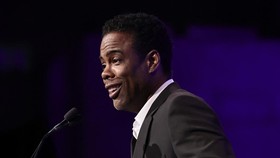 Chris Rock Tak Hiraukan Jada Pinkett Soal Berdamai dengan Will Smith