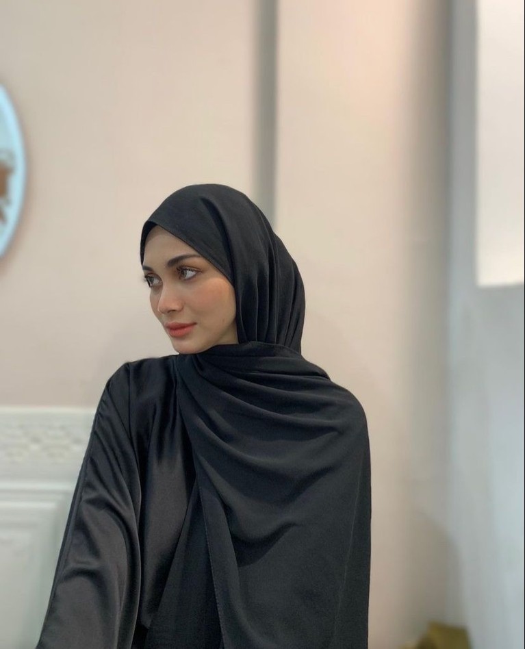 Danisa Khairiyah Danisa Khairiyah
