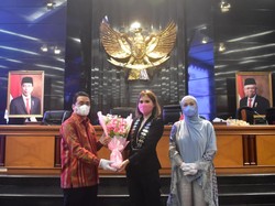 Jadi Presiden JCI Femme, Era Lolita Fokus Masalah Pemberdayaan Perempuan