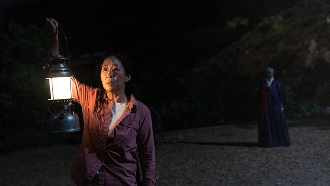 Sinopsis Umma, film horor dibintangi Sandra Oh mengangkat isu ibu dan anak dengan latar budaya AS serta Korea Selatan.