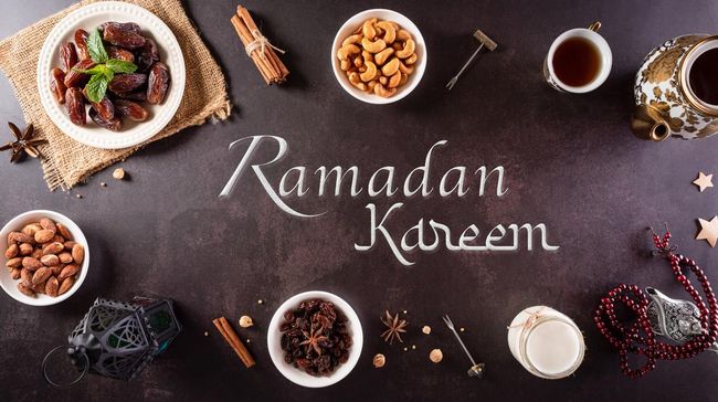 Terdapat sejumlah dalil tentang puasa Ramadhan dalam Al Quran dan hadis yang menerangkan mengenai kewajiban dan keutamaan bulan suci ini.