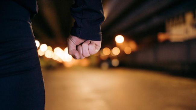 Suatu konflik bisa menghasilkan dampak dari aspek positif dan negatif. Berikut dampak positif dari suatu konflik dalam kehidupan sosial.