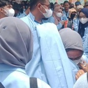 Puluhan Mahasiswa Unri Menangis, Kecewa Dosen Unri Divonis Bebas di Kasus Dugaan Pencabulan