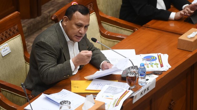 Dalam kurun waktu Januari-Agustus 2022, Firli mengatkan KPK telah menahan setidaknay 84 orang, menggelar 79 penyidikan, dan 80 penunutan kasus tipikor