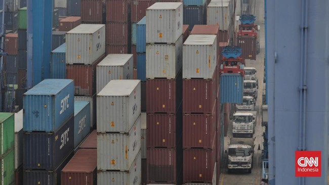 Badan Pusat Statistik (BPS) mencatat neraca perdagangan Indonesia surplus US,46 miliar sepanjang 2022.