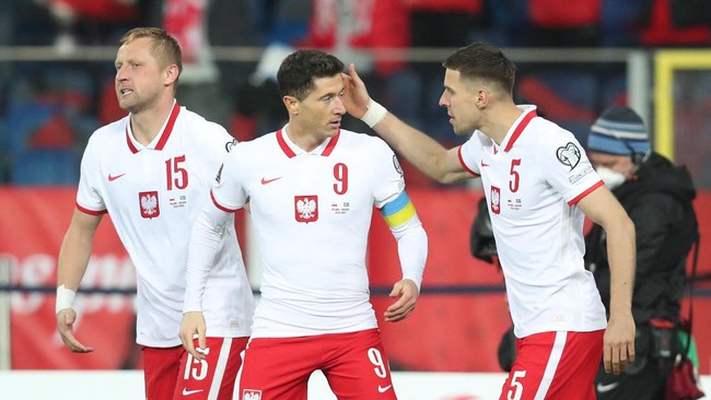 Timnas Polandia membukukan kemenangan atas Swedia di Stadion Silesian, Rabu (30/3), sekaligus menyegel satu tempat di Piala Dunia 2022.