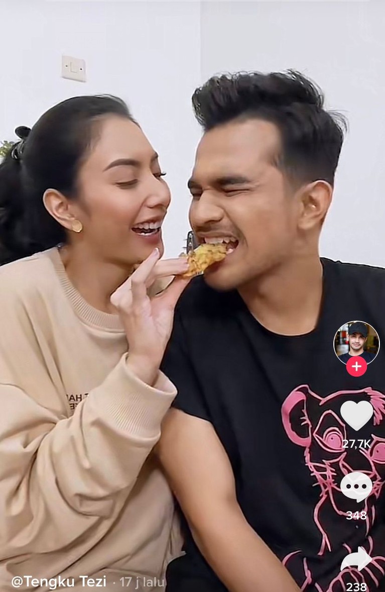 Tyas Mirasih dan Tengku Tezi Tyas Mirasih dan Tengku Tezi