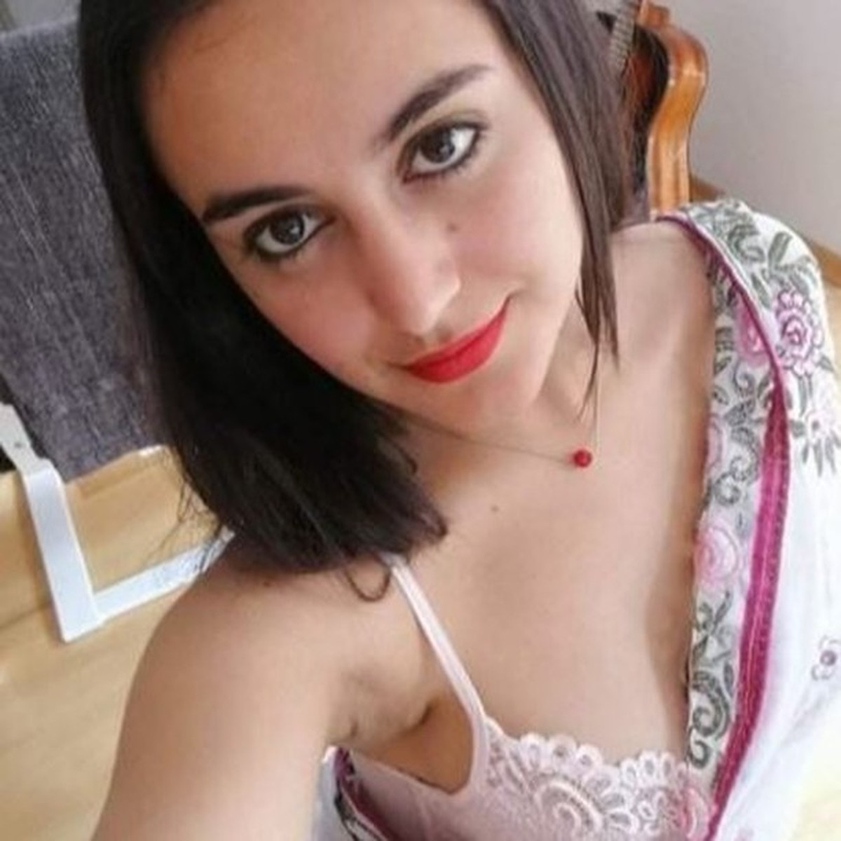 Yasmeena Ali model asal Afghanistan yang murtad & jadi bintang porno