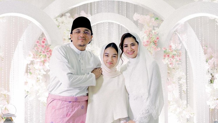 Aleesya, Anak Engku Emran