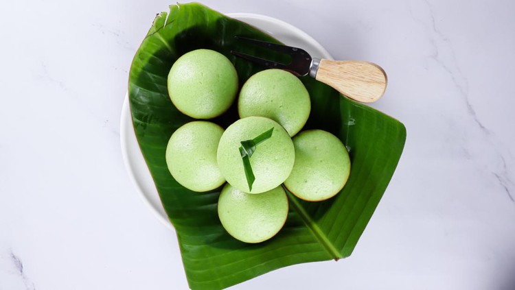Kue Apem Pandan is Indonesian traditional pancake, made for Javanese traditional celebration