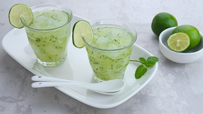Satu Minuman Segar untuk Buka Puasa Ini Cuma Pakai Satu Bahan, Dijamin Enak!