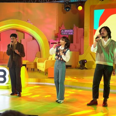 Kolaborasi Syahdu Isyana Sarasvati, Hindia, dan Bilal Indrajaya di 'Alunan Temu'