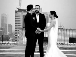 Selamat! Mike Lewis dan Janissa Pradja Resmi Menikah