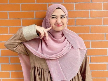 img-title Curhat Pilu Nadzira Shafa Jalani Ramadan ke-4 Tanpa Ameer Azzikra