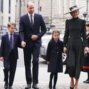 Kate Middleton Tampil Elegan Pakai Gaun Motif Polkadot di Acara Mengenang Pangeran Philip