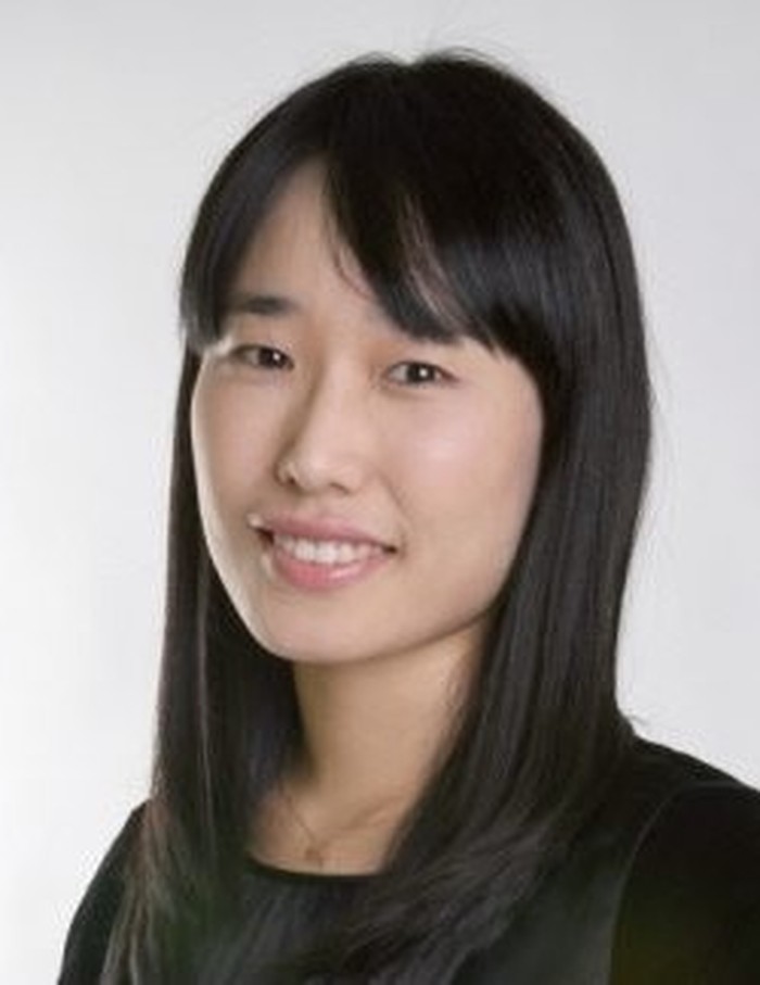 Peran penting penulis Park Ji Eun sebagai pemersatu Hyun Bin dan Son Ye Jin di drama 'Crash Landing on You' tidak bisa dilupakan dalam daftar undangan pernikahan pasangan mempelai./ Foto: asianwiki.com