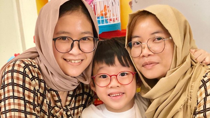 Sharon Chan dan Kedua ART-nya